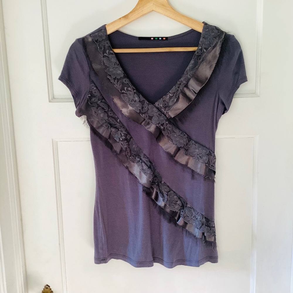 Y2K Women’s V-neck Tee Top Ruffle Lace Ribbon Size S Gray Fairy Coquette Fantasy